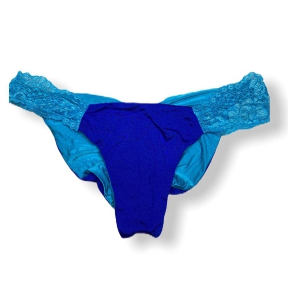 Beach Bunny Reversible Lace Bikini Bottom